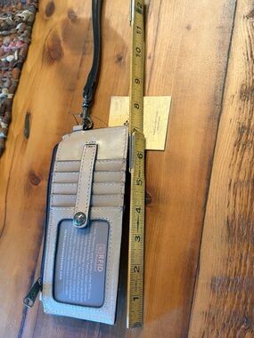 Patricia Nash rfid slim wallet taupe NWT